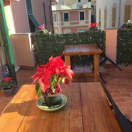 Bed and Breakfast La Terrazza Varraze Exterior foto